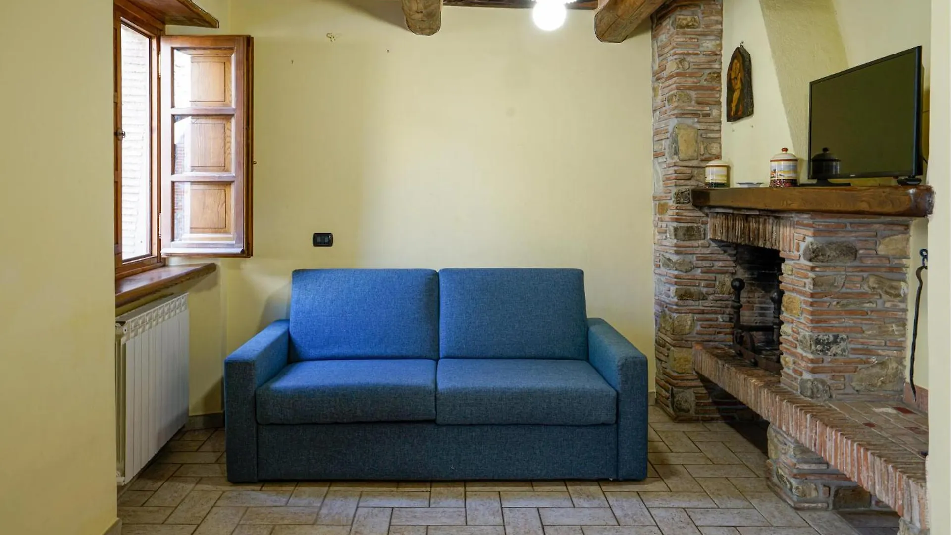 2 Bedroom Beautiful Home In Corsanico Holiday home